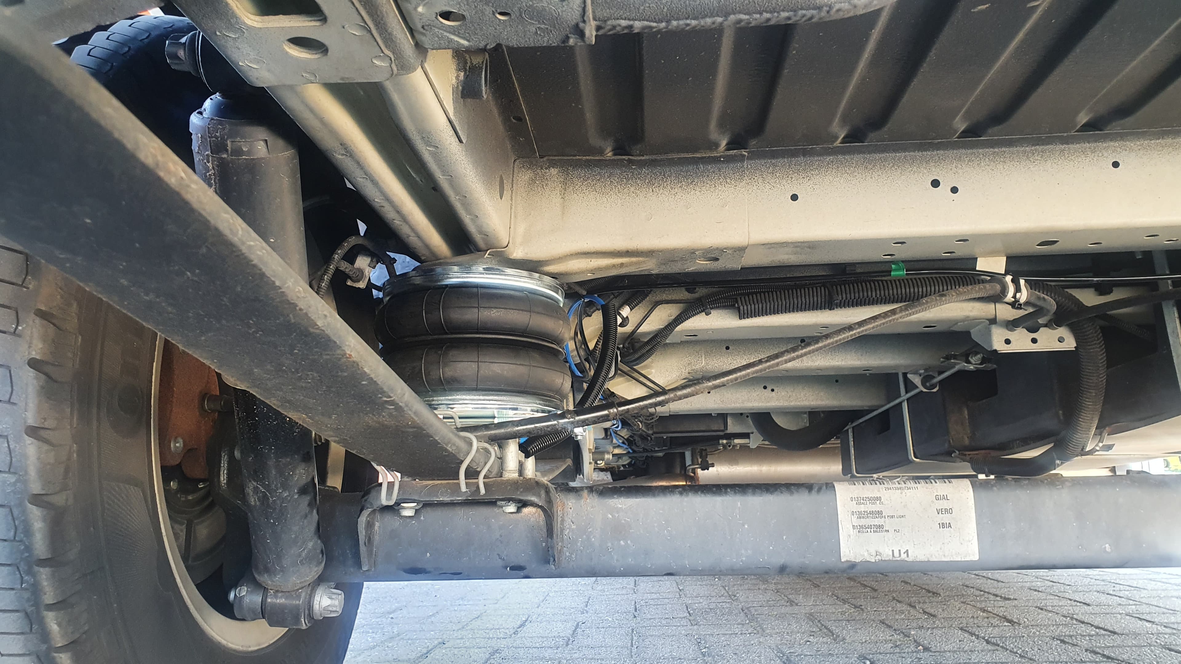 Luftfeder Z8-Plus Satz Fiat Ducato X250 (2006 -) – Bild 3